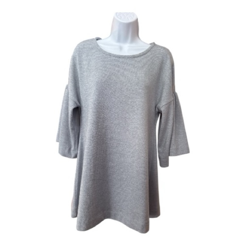 NALLY & MILLIE Gray Tunic Top Flutter Sleeves Size Small Flowy & Feminine